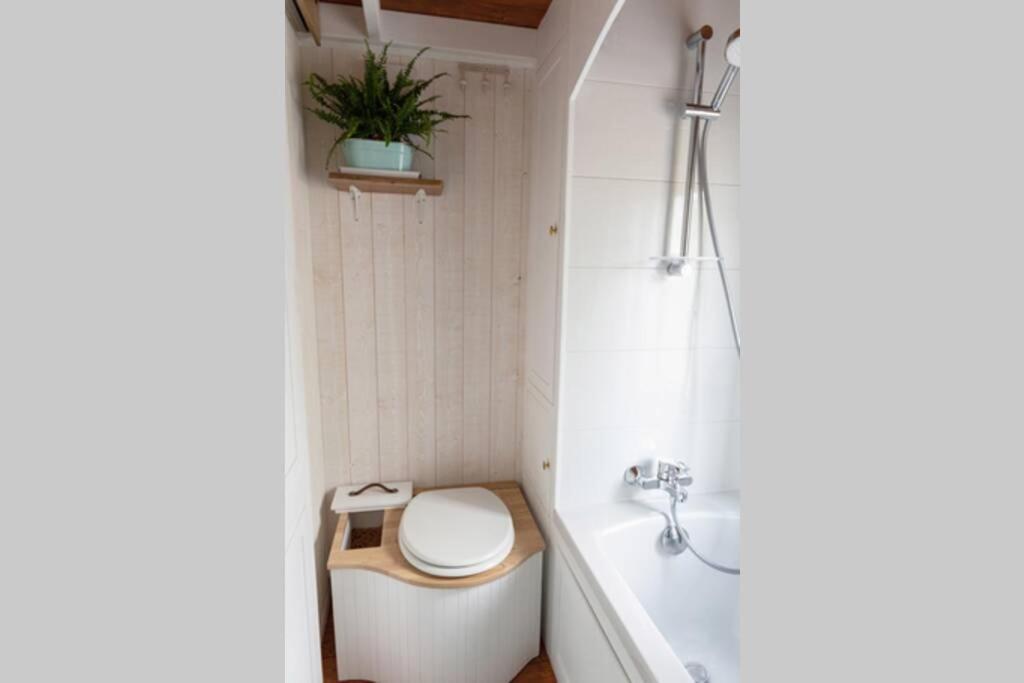 ドル・デ・ブルターニュ Tiny House En Baie Du Mont-Saint-Michelヴィラ エクステリア 写真
